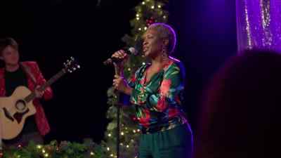 Thank you all for being here
tonight and coming out - Jingle Bell Love
