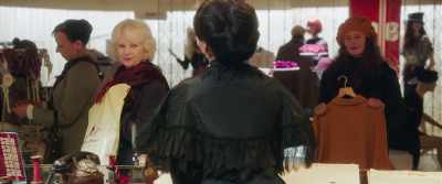 - Thank you very much. Goodbye.
- Goodbye to you too, dear Audrey. - In Fabric