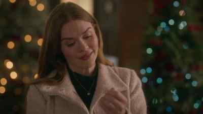 Thank you, Charlie,
for helping her. - Five Gold Rings