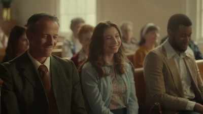 - Thank you.
[congregation applauding] - Southern Gospel