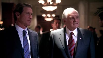 - Thank you.
- Hey, Arnie. - The West Wing
