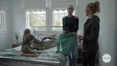 - Thank you for inviting me
into your home, Melissa. - Killer Grandma
