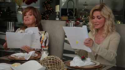 Thank you, larissa. - Ladies of the '80s: A Divas Christmas