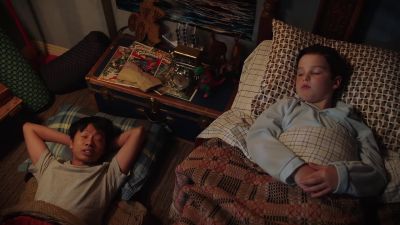 Thank you for letting me sleep
in your bed. - Young Sheldon