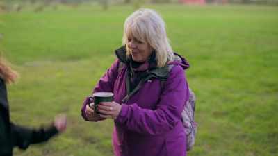 Thank you. Lovely. Oh, that's great. - Extraordinary Escapes with Sandi Toksvig