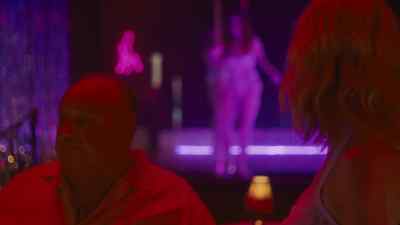 -Thank you.
-♪ Move your body girl ♪ - Lola