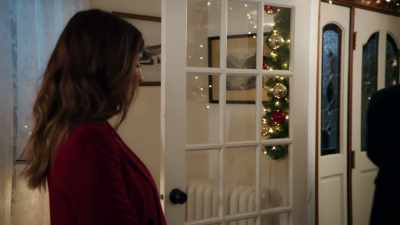 Thank you, Mr. Deputy... - Mystery on Mistletoe Lane