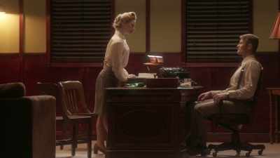 - Thank you, Mr. Mitchell
- It's good. Beauty changes when she's mad - Hollywood Dirt