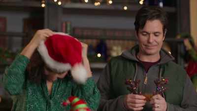 - Thank you.
- Oh, thank you. - 'Twas the Date Before Christmas