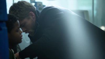 - Thank you.
- Please help me out. - Blindspot