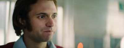 -Thank you.
-Rafael… Rafael Echevarren. - Society of the Snow
