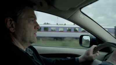 Thank you.
(SIGHING) He's late for his shift. - Wallander