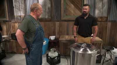 -Thank you, sir.
-[digger] frank, - Moonshiners: Master Distiller