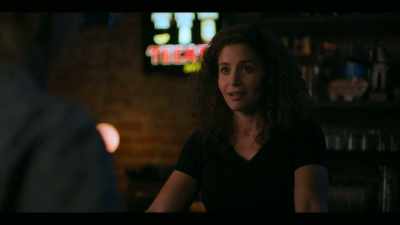 -Thank you.
-That'll be, uh, $18. - The L Word: Generation Q