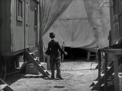 Thank you for the egg - The Circus