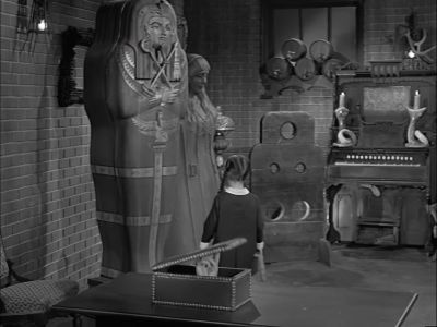 Thank you, Thing. - The Addams Family