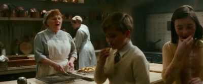 - Thank you.
- Uh, mind you eat them slowly. - Downton Abbey: A New Era