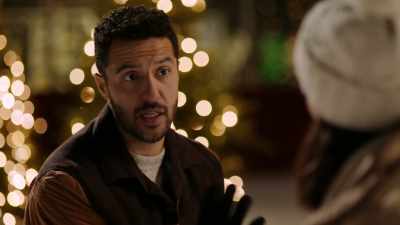 - Thank you!
- Yeah.
(laughter) - Mom's Christmas Boyfriend