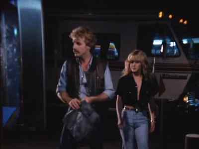 - Thanks a lot.
- Bye-bye! - Malibu Express
