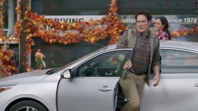 - Thanks again for helping my dad.
- Oh, my pleasure. - Swing Into Romance