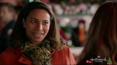 - Thanks, Donna.
- [CHUCKLES] - Christmas in Love