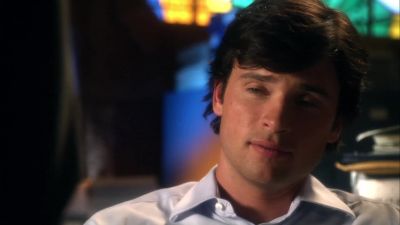 Thanks for helping me
break the story, Clark. - Smallville