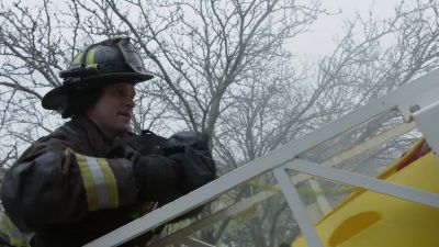 - Thanks.
- I got it. - Chicago Fire