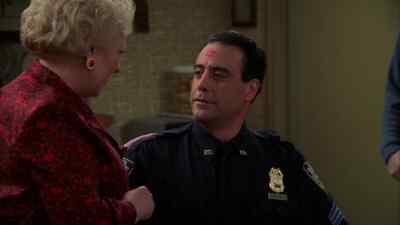 - Thanks, ma. - Everybody Loves Raymond