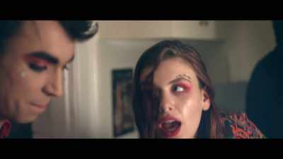 - Thanks, mom. - The Male Gaze: First Kiss