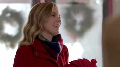 - Thanks. Uh, well,
I'll give you two a minute. - Toying with the Holidays