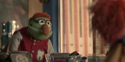 - Thanks.
- Yeah. Hey, don't worry about it. - The Muppets Mayhem