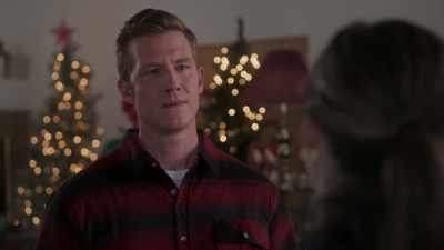 Thanks to you, we got
through the worst of it, - Christmas Wreaths and Ribbons