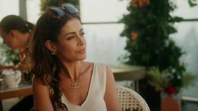 Thanksgiving
isn't celebrated - The Real Housewives of Dubai