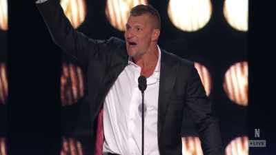 That backstage, when I put
my hand up for a high five... - The Roast of Tom Brady