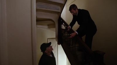 That box belongs to Senator Pratt. - White Collar