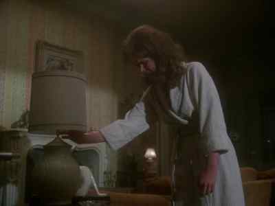 That bulb probably
just burnt out. - Trilogy of Terror