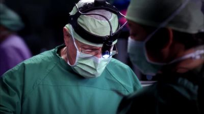 That clamp's coming up.
Can you adjust it? - Grey's Anatomy