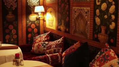 That corner banquette
is-- is-- is-- - Always at The Carlyle