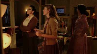 That could be the fractional.
So, this district... - The Bletchley Circle: San Francisco