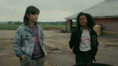 That doesn't make sense.
How do they fix things - Paper Girls
