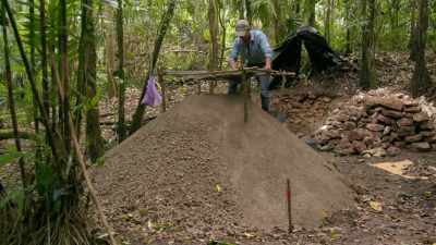 That El Peru's success might have had
something to do with its location. - Lost Treasures of the Maya