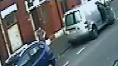 That first shot goes through
the passenger door. - The Detectives: Fighting Organised Crime