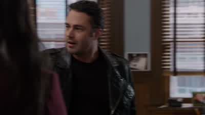 - That guy. - Chicago P.D.
