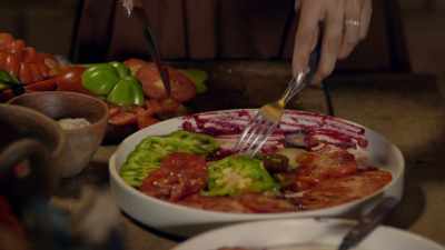 That herbal dressing
with this beet puree, - Eva Longoria: Searching for Mexico
