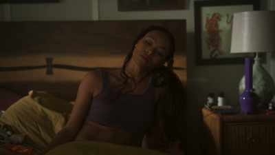 ♪ That I be kissing
when I'm kissing ♪ - Pretty Stoned