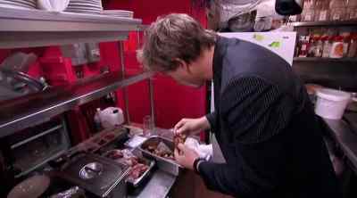 THAT IS QUITE FRANKLY
THE WORST HAMBURGER - Kitchen Nightmares
