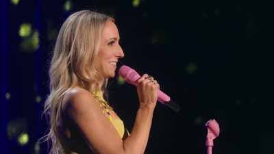 That joke will get me beheaded - Nikki Glaser: Good Clean Filth