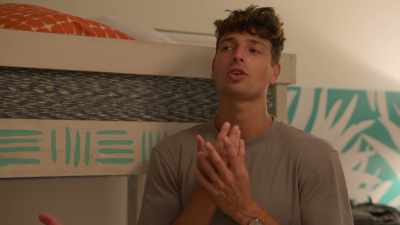 ...that, like,
it's like he talks and talks - FBoy Island