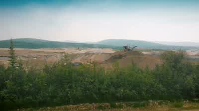 That looks good, and we're ready to pull. - Gold Rush