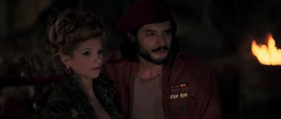 That looks like Snake Plissken - Escape from L A
